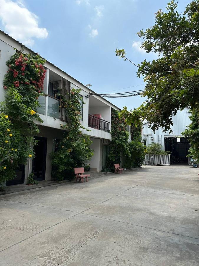 BK Hotel Phnom-Penh Buitenkant foto